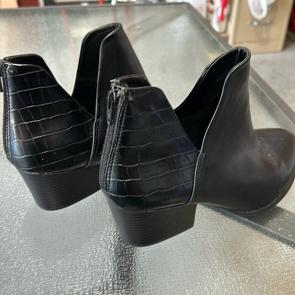 Women’s SO Black Booties 9 1/2 W